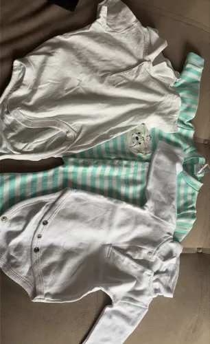 Kit com 2 body e macacão 3 mesee 