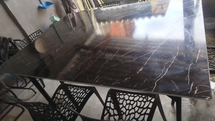 Mesa com 4 cadeiras 2 metros tampo de vidro envelopada