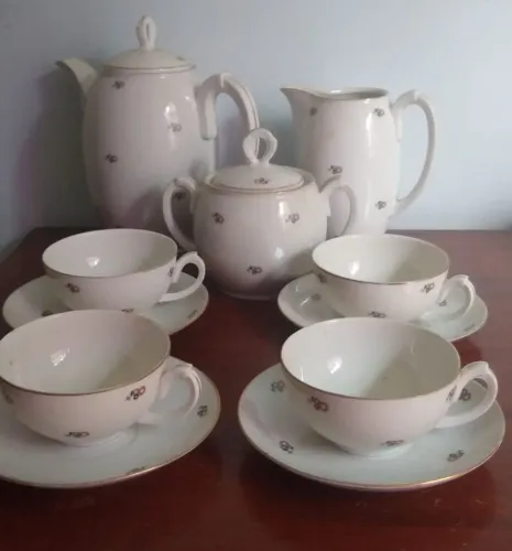 Jogo de porcelana