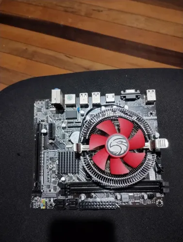Kit Placa Mãe H110(8°Ger.) + Proc. i5 7500 + Cooler(7/8° Geração)