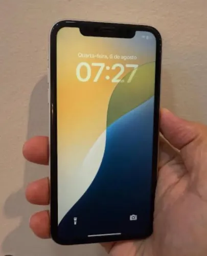 Vendo iPhone 11 64 gigas bateria 88%