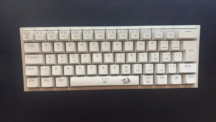 Teclado Redragon Fizz 60%