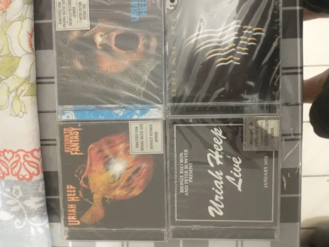 4 cds uriah heep novos e lacrados 3 importado e 1 nacional