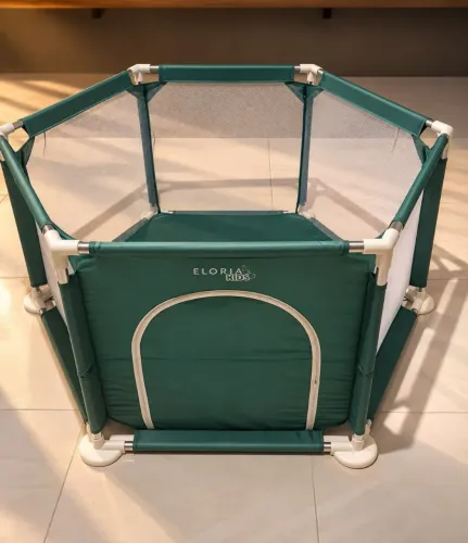 cercadinho infantil hexagonal desmontável verde da marca Elora Kids.