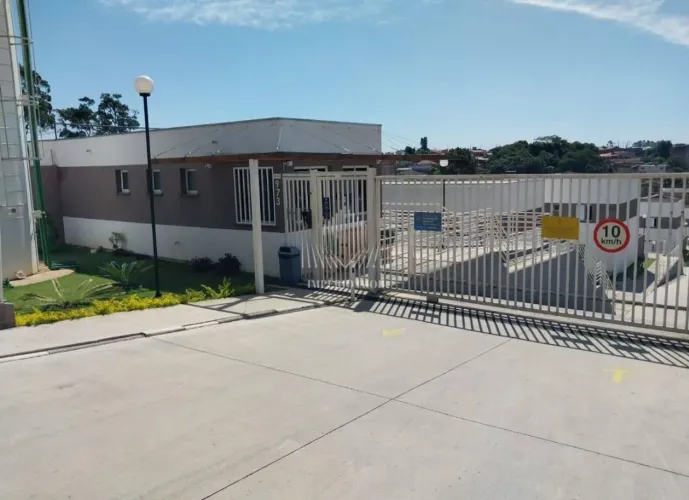 Casa em condomínio em Vargem Grande Paulista