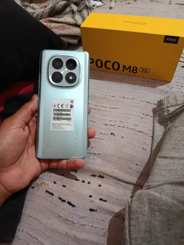 Xiaomi Poco M8 5G - 256GB, 5Mes de Uso. Oportunidade!