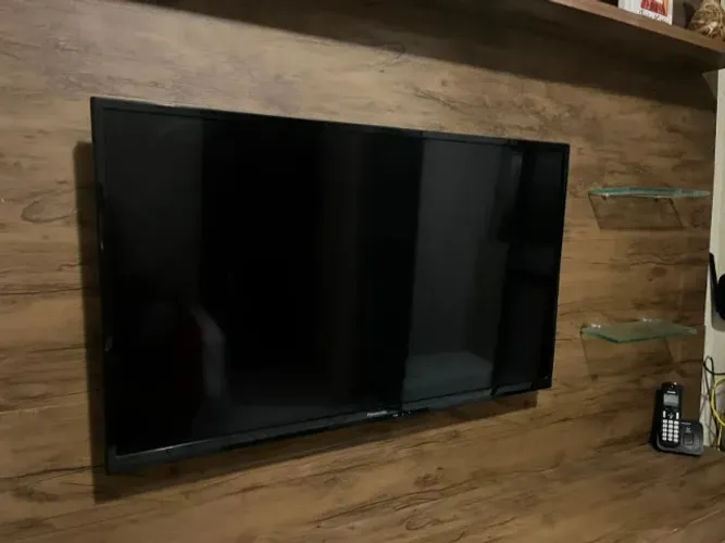 TV Panasonic 39" Full HD LED - Não Smart - 2 HDMI