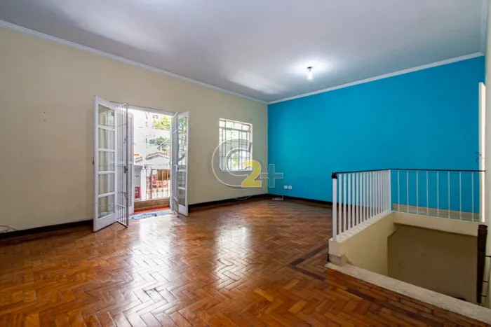 Casa sobrado á venda em Perdizes com 2 quartos e 5 vagas