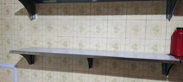 PRATELEIRA SUSPENSA 
