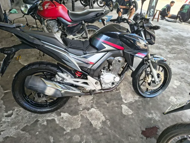 Honda CBX Twister 2018 ( ótimo estado)