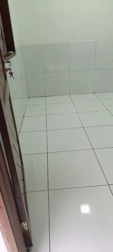 Aluga-se salas comerciais