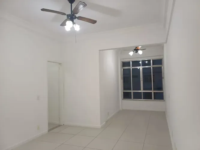 APARTAMENTO DE 02 QUARTOS NO FLAMENGO PRONTO PARA MORAR E PRÓXIMO AO METRÔ!