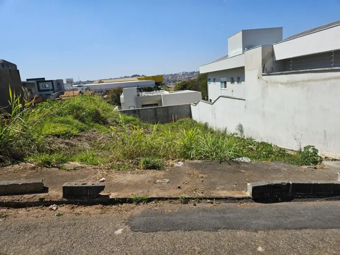 Terreno - 360m² - Rezende (Ótima Localização) - EXCELENTE OPORTUNIDADE