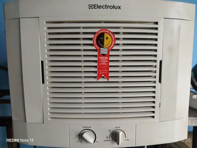 Ar ar condicionado Eletrolux 7500 BTUs 110 volts