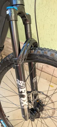 Suspensão FOX 38 (29 boost)