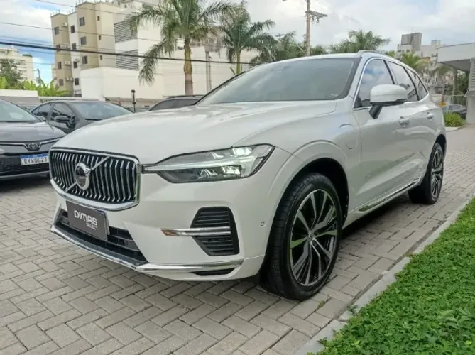 Volvo XC-60 T-8 Ultimate 2.0 AWD (híbrido) 2023