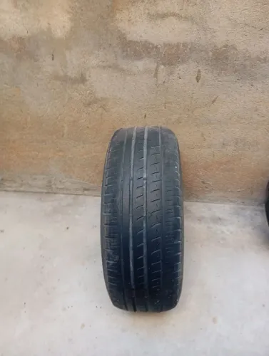 Pneu carro