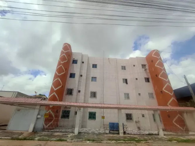 Apartamento com 2 Quarto(s) e 2 banheiro(s) para Alugar, 55 m² por R$ 750 / Mês