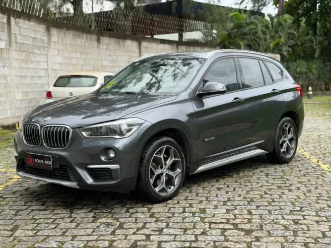 BMW X1 Sdrive 20I X-line 2.0 TB Active Flex 2018