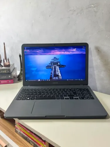 Notebook Samsung Intel core i3 