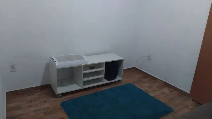 Casa pequena para alugar