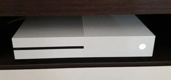 Oportunidade Xbox One S com 1Tb