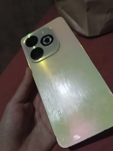vende-se celular Infinix Smart 8 pro