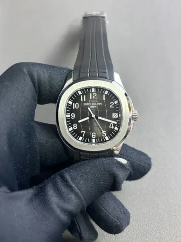 Relógio Patek Philippe Aquanaut 5167, 40 Milímetros Mostrador Preto