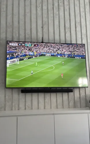 Tv de 65 polegadas com comando de voz