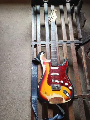 Guitarra.