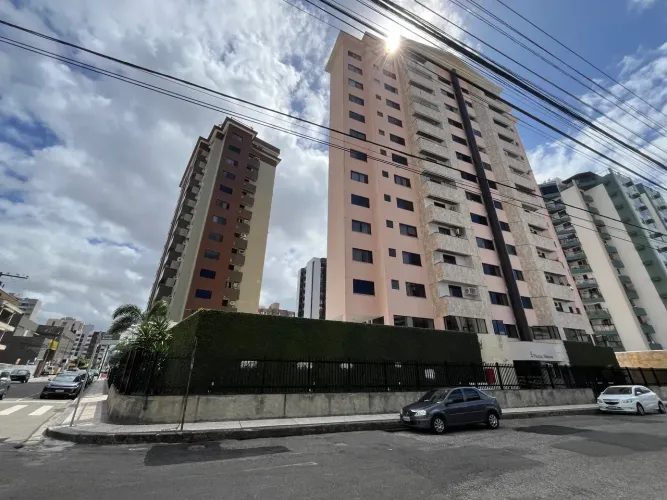 APARTAMENTO NO EDF. PIAZZA NAVONA - 2º ANDAR - LESTE - BAIRRO TREZE DE JULHO - 161M²