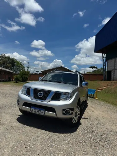 Nissan Frontier SL CD 4X4 2.5tb Diesel AUT 2015