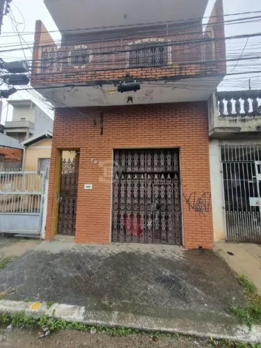 Sobrado à Venda na Cidade Patriarca - 3 Dormitórios e Suíte
