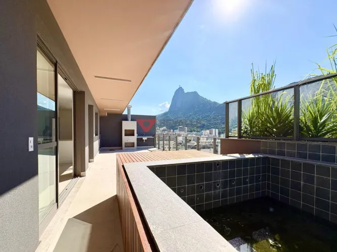 Cobertura à Venda em Botafogo RJ, 250m², 3 Quartos, 2 Suítes