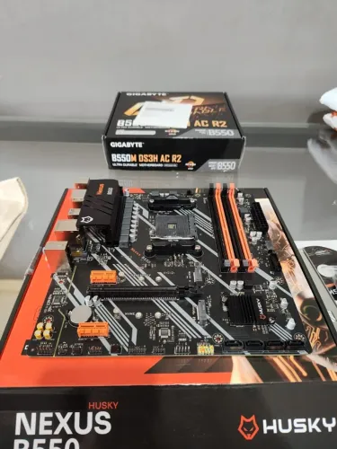 Placa mãe Husky Nexus B550 - 4 slots DDR4, 2 slots m.2