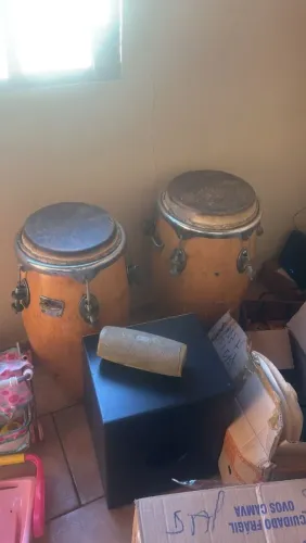 2 Congas