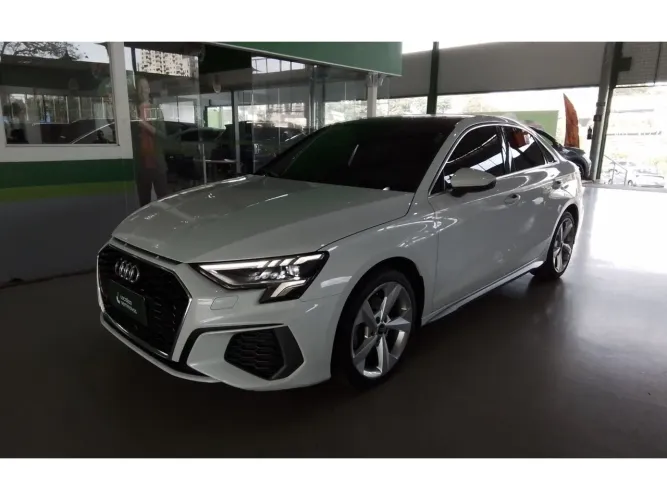 Audi A3 Sedan S-line 2.0 TFSI S-tronic 2024