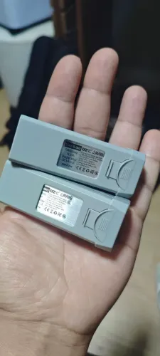 Bateria drone L900 pro Max. 300 as duas.