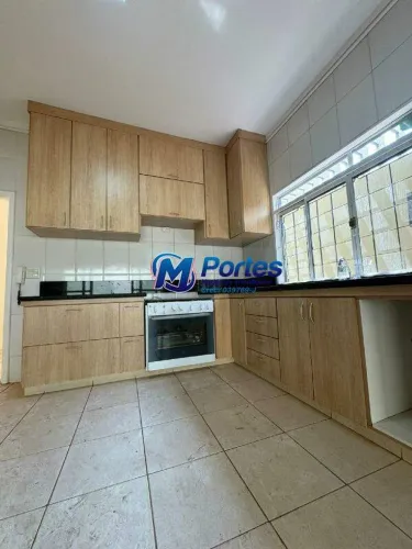Casa Residencial com 3 Quartos (1 Suíte), Piscina e Churrasqueira | Barretos, Aeroporto