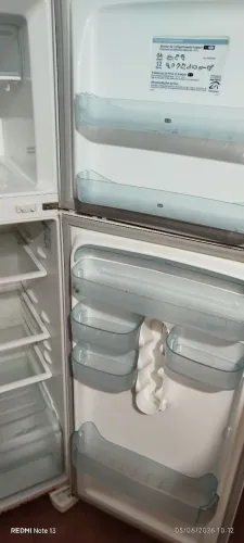 Vendo ou troco geladeira Eletrolux Frost Free df37 