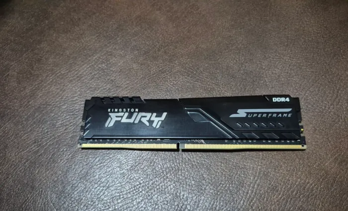 Memória RAM Kingston DDR4 8gb 3200mhz usada