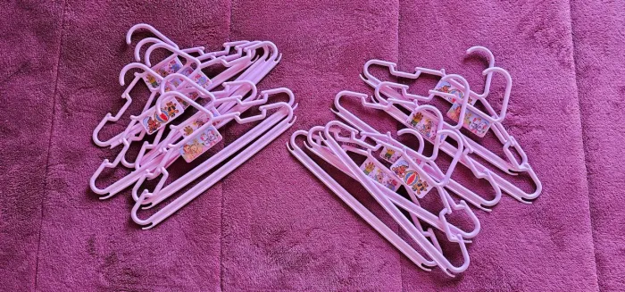 Kit de cabide infantil para menina. 