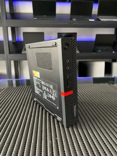 Computador Lenovo Thinkcenter M920Q Core I5 9ª Ger 256Gb SSD 8Gb DDR4