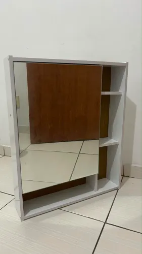 Armário para banheiro com espelho