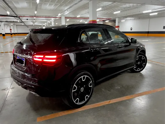 Mercedes-Benz GLA-200 GLA 200 Night 1.6. TB 16V Flex Aut. 2019