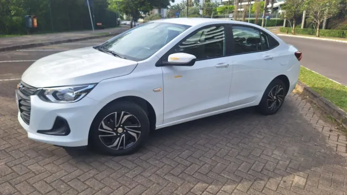 Chevrolet Onix Plus LT 1.0 12V Flex Mec. 4P 2025