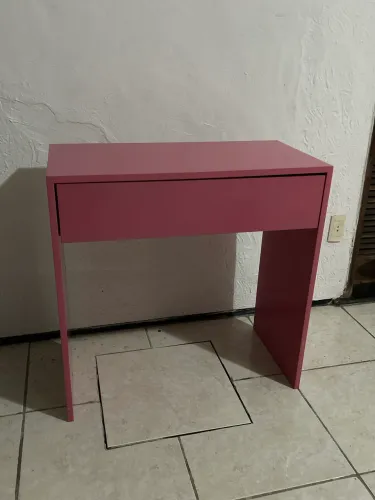 Mesa de MDF rosa