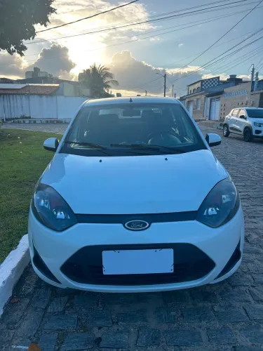 Ford Fiesta Sedan SE 1.6 8V Flex 4P 2014