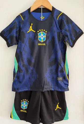 Conjunto Infantil do Brasil - Copa do Mundo 2026 (Pronta Entrega)