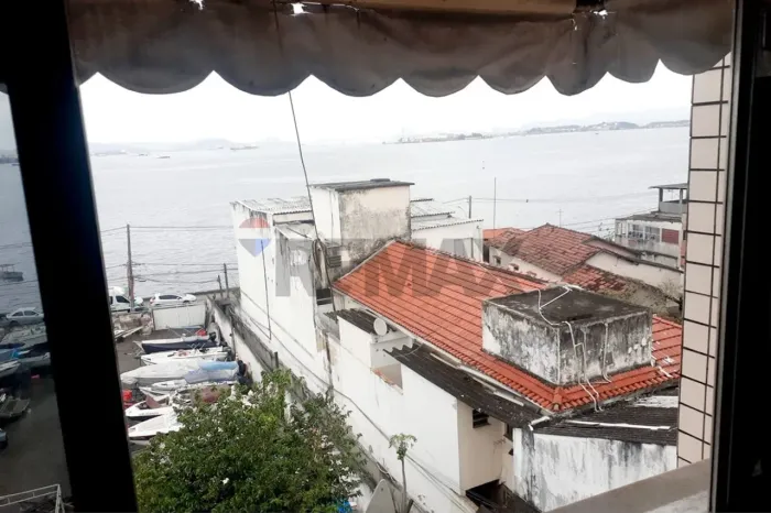 Apartamento com Vista para o Mar na Freguesia, RJ